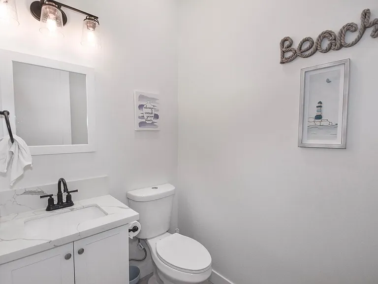 253 Dahlia Ave — Photo 8