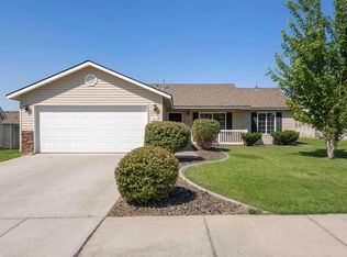 4012 W Fernwood Ln, Pasco, WA 99301