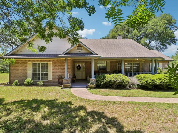 241 Laura Ln, Bastrop, TX 78602