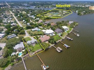 871 Indian River Dr, Melbourne, FL 32935