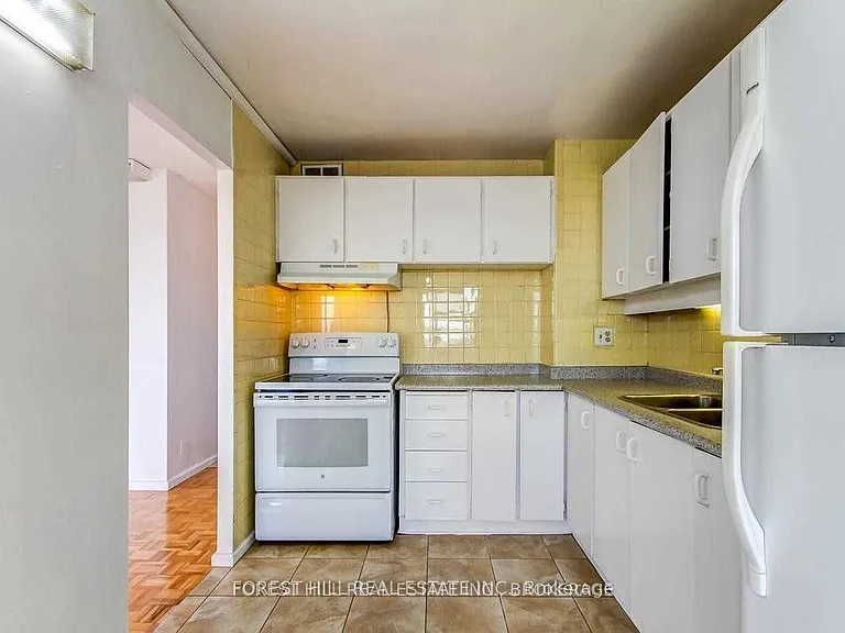 715 Don Mills Rd #1002 — Photo 12