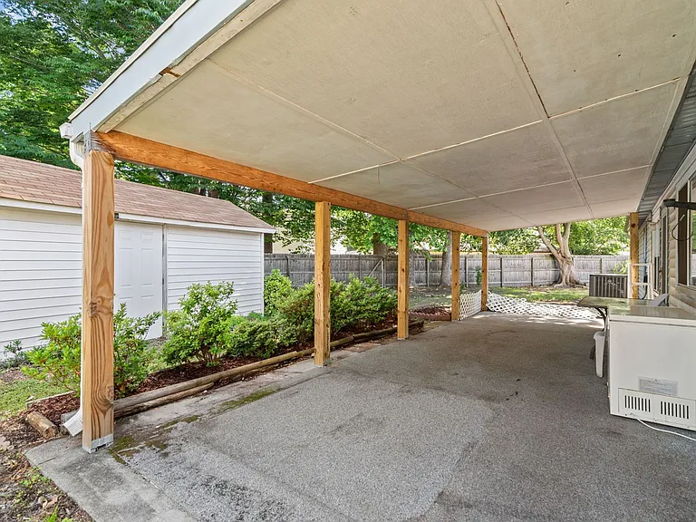 904 Scarlet Oak Ct N — Photo 23