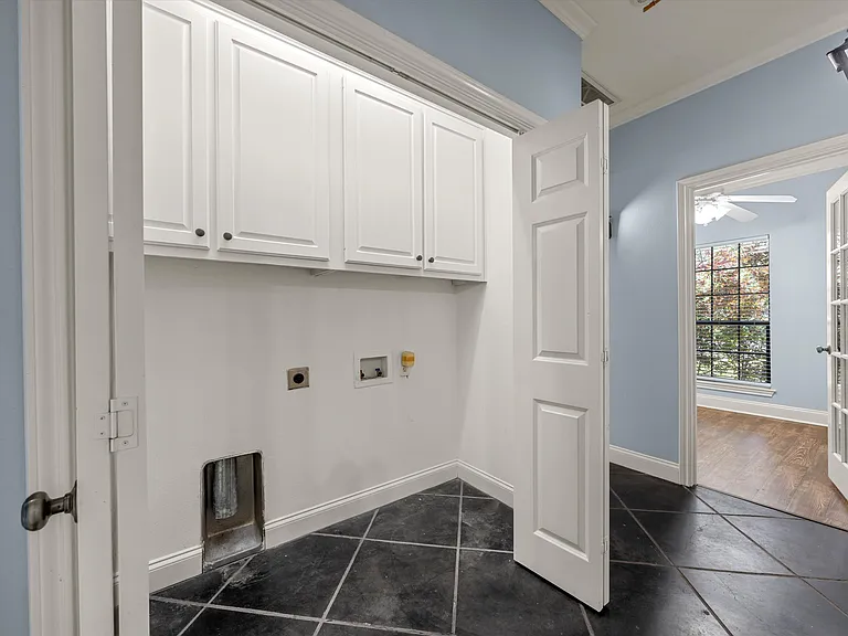 316 Garden Dr — Photo 4