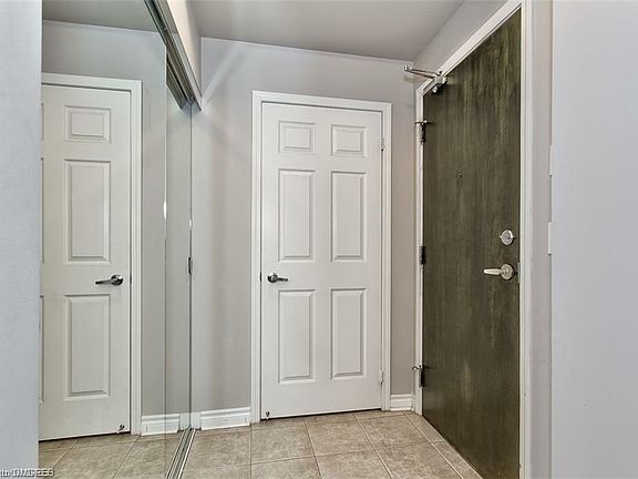 3rd image of 388 Prince Of Wales Dr Unit 2502