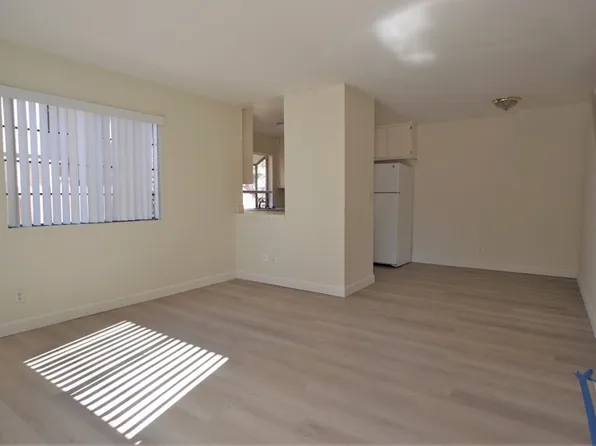 1844 Diamond St APT 1, San Diego, CA 92109