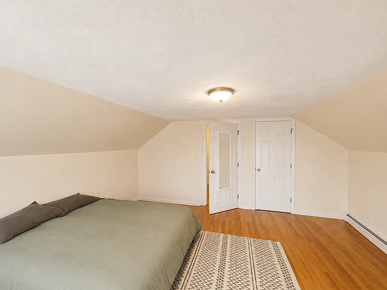 286 Salem St — Photo 6