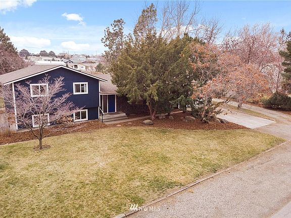 2nd image of 5023 W 12th Ave