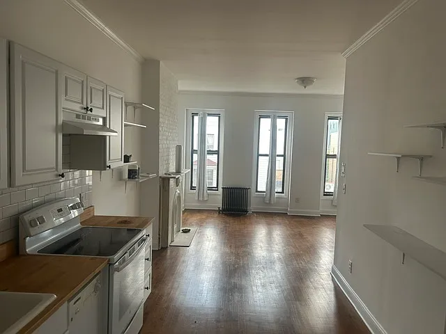 74 Norman Ave #3 — Photo 2
