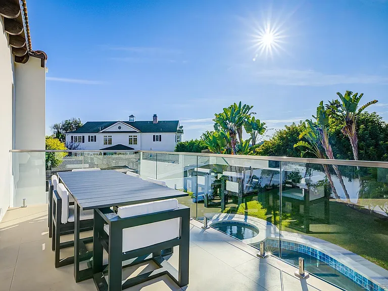 1070 Coronado Ave — Photo 54
