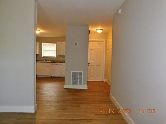 5th image of 5540 N Broadway St #5540-08