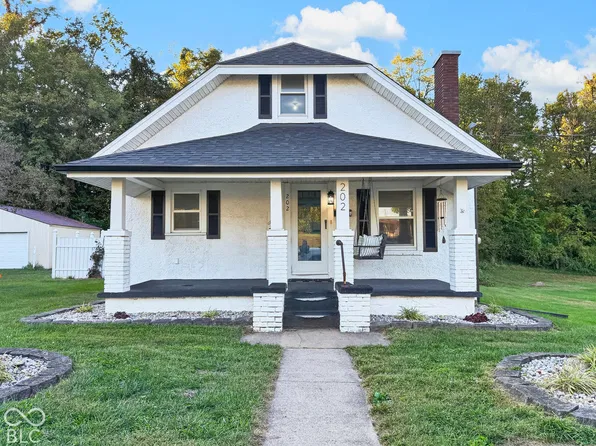 202 S Benton St, Brownstown, IN 47220