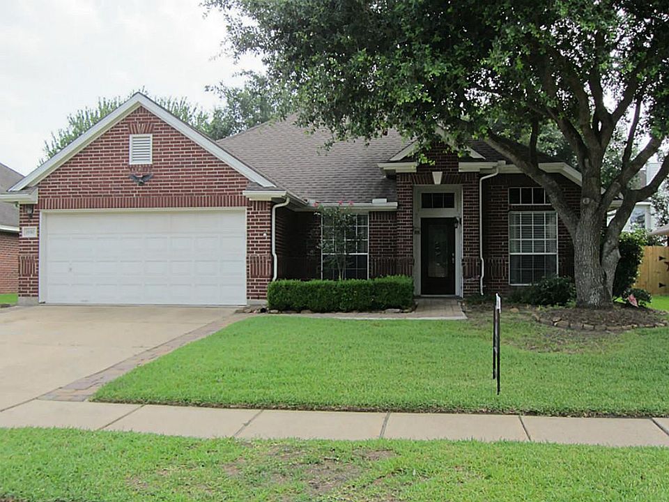 1st image of 1810 Castle Oaks Dr