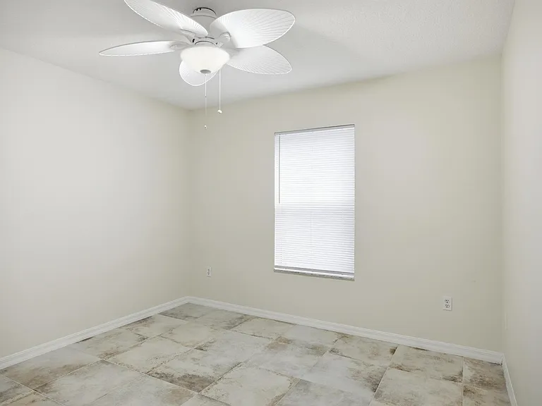 57 Raintree Pl #B — Photo 38