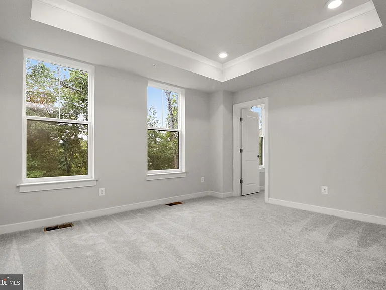 20847 Owenmore Ter — Photo 12