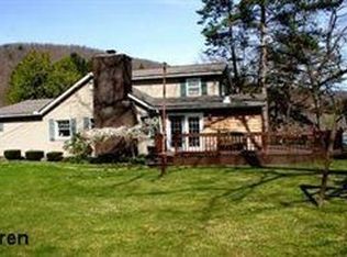 17 Riverside Dr, Warren, PA 16365