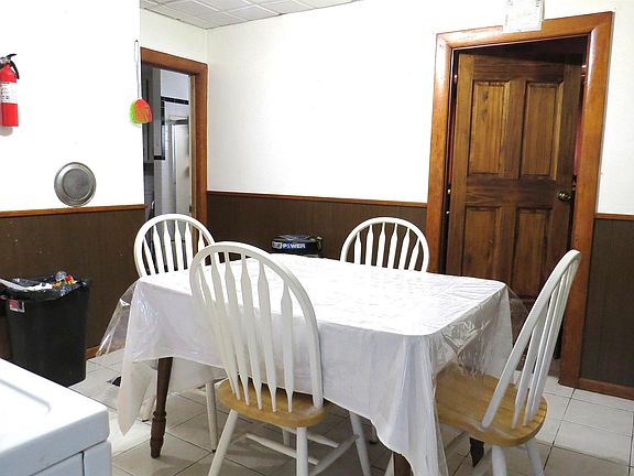 4th image of 22 Kinsley Street