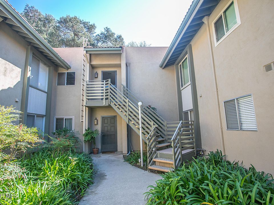 1st image of 200 Oak Leaf Dr #204