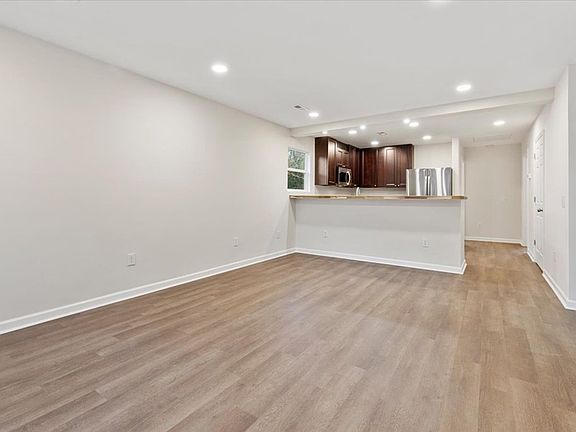 5th image of 127 State Street Aly