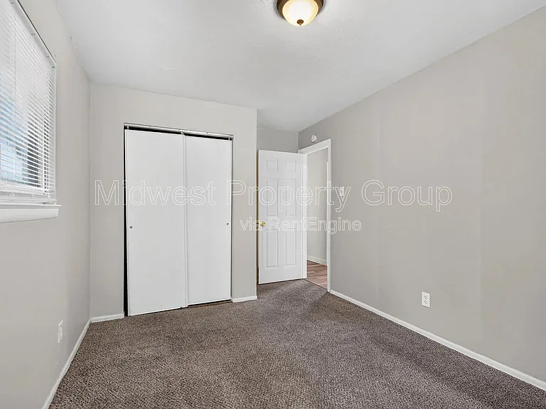 235 Flora Dr — Photo 9
