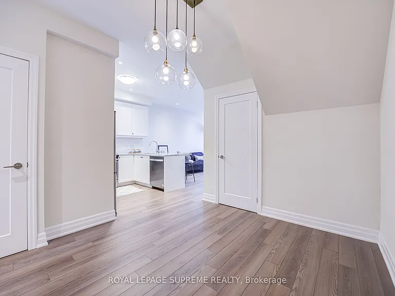 652 Cricklewood Dr #207 — Photo 17