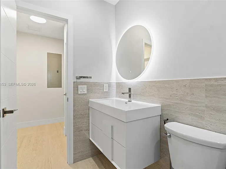 1347 SW 14th Ave — Photo 3