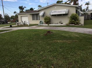 9301 Ocean Curve Dr, Cutler Bay, FL 33189