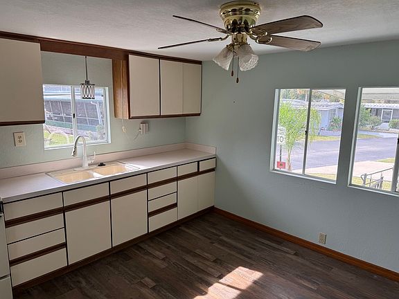4th image of 37 Fleetwood Ave Lot 37