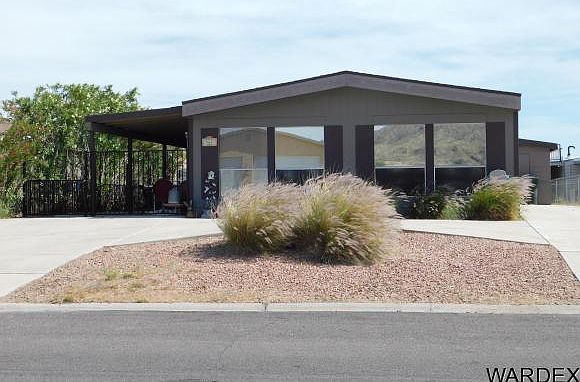 1st image of 562 Riverfront Dr