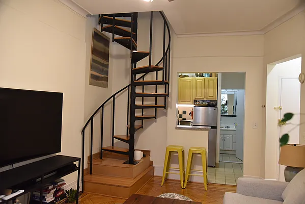 Rented by Kain Realty | media 2