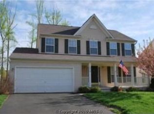9319 Laurie Ct, Manassas Park, VA 20111