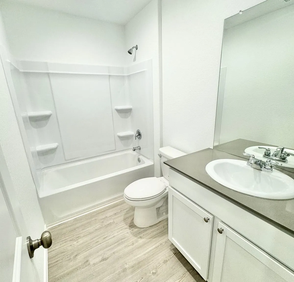 3 bed, 1266 sqft, $1,650 — Photo 4