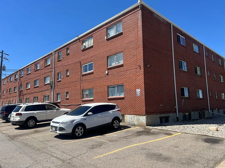1180 Yosemite St #B2 — Photo 10