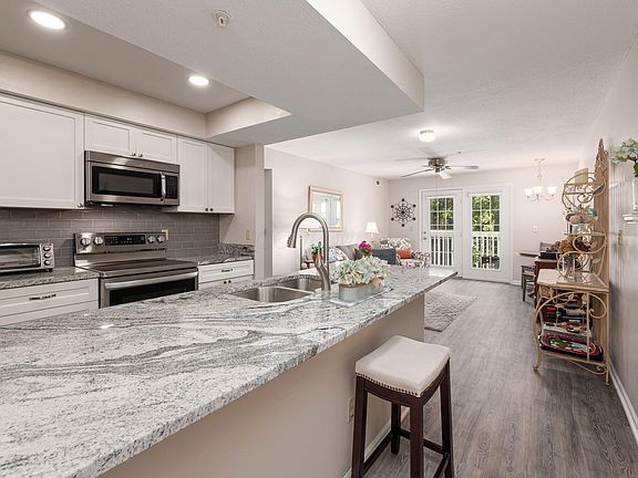 2nd image of 5935 N High St APT 223
