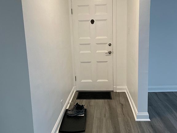 4th image of 8052 Davis Dr #1S