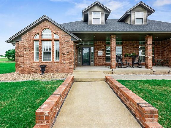 3rd image of 10700 Crystal Creek Dr