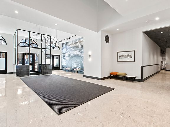 3rd image of 1660 N Hudson Ave APT 2F