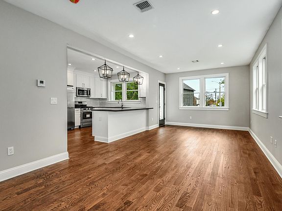 5th image of 27 Irving Pl #2