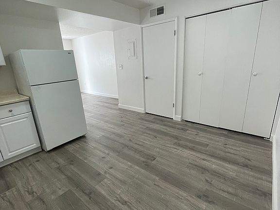4th image of 404 U St #40