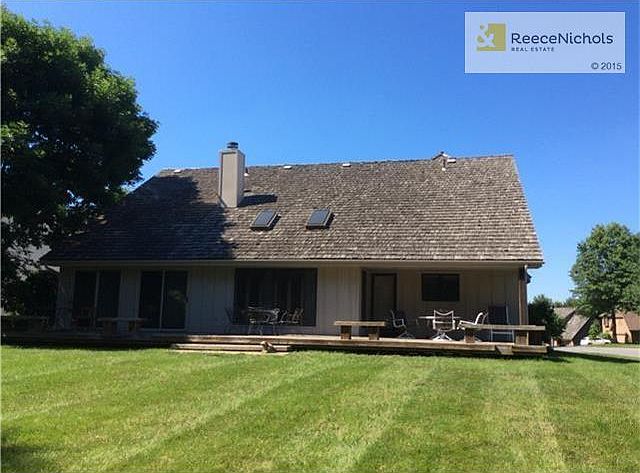2nd image of 23 NE Bayview Dr
