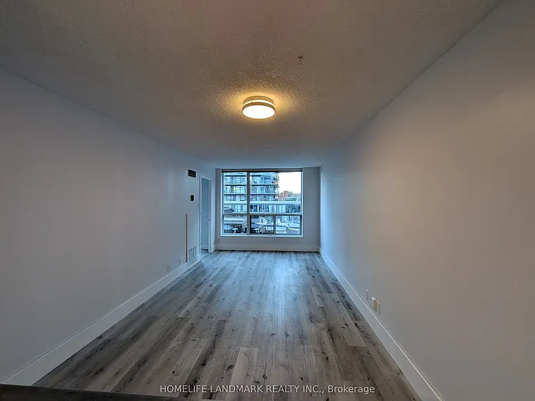 92 King St E #805 — Photo 5