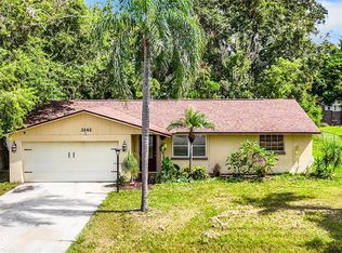 3242 Village Ln, Sarasota, FL 34235