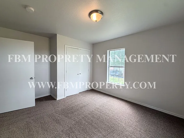 1309 N Clay St — Photo 9