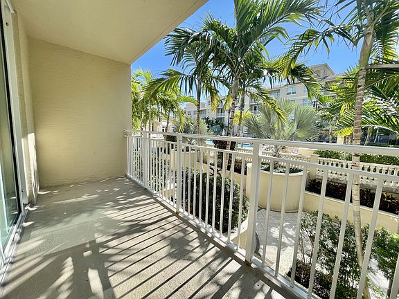 4th image of 99 SE Mizner Blvd APT 736