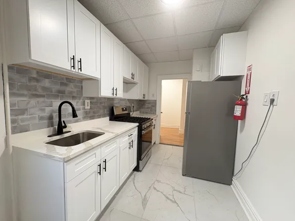 995 Summit Ave, Jersey City, NJ