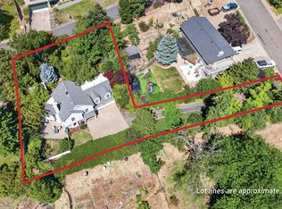 430 Wiley St, Ashland, OR 97520