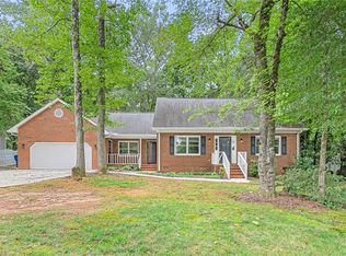 103 Travis Ln, Gibsonville, NC 27249