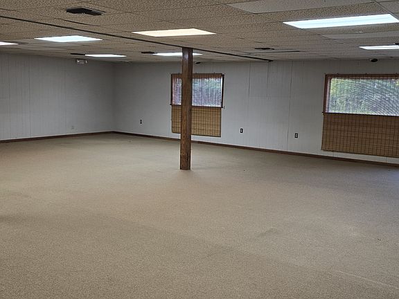 3rd image of 5314 Highway 182 W