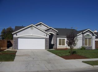 1458 Peachwood St, Lemoore, CA 93245