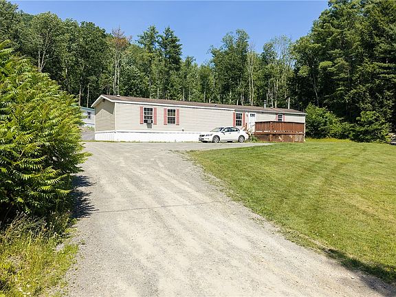 4th image of 348 Vandeusen Rd
