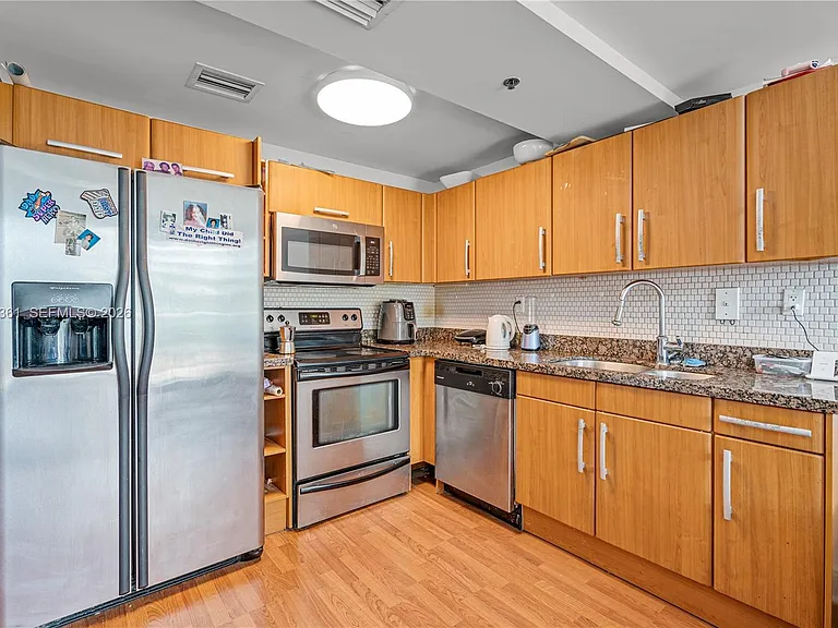 6362 Collins Ave #503 — Photo 12